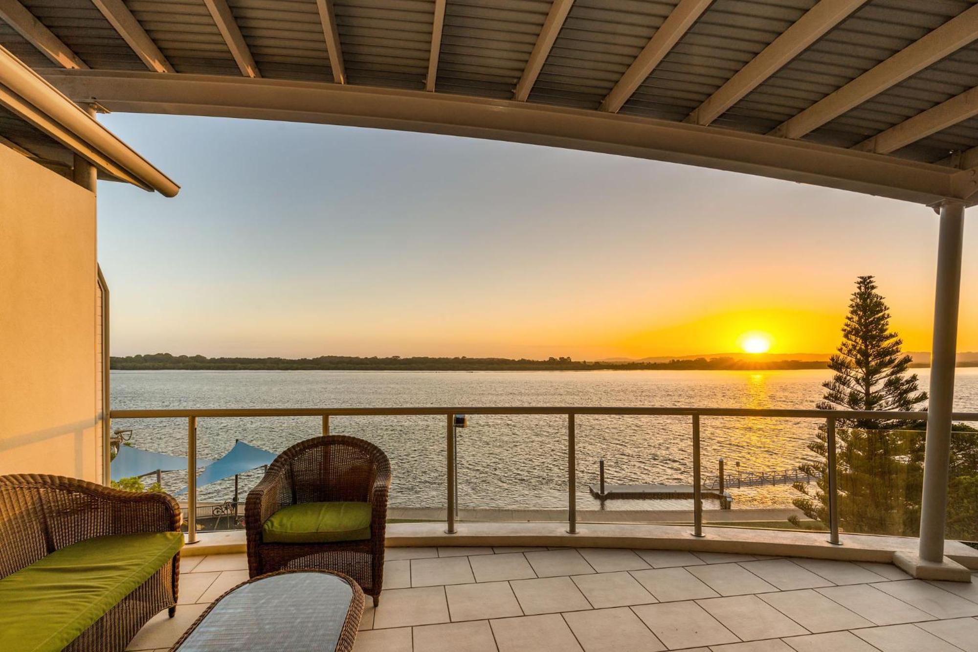Riverside Holiday Apartments Балина Екстериор снимка
