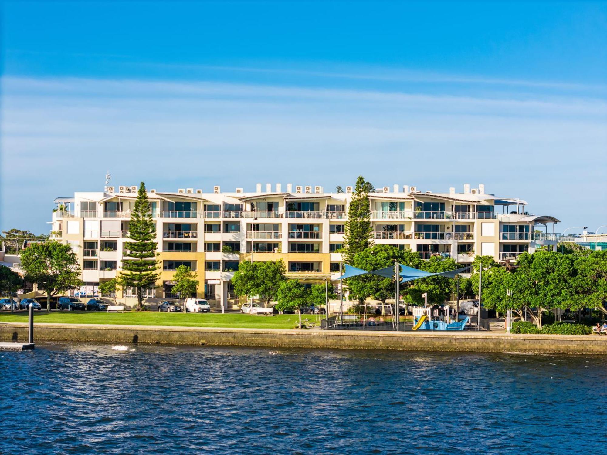 Riverside Holiday Apartments Балина Екстериор снимка