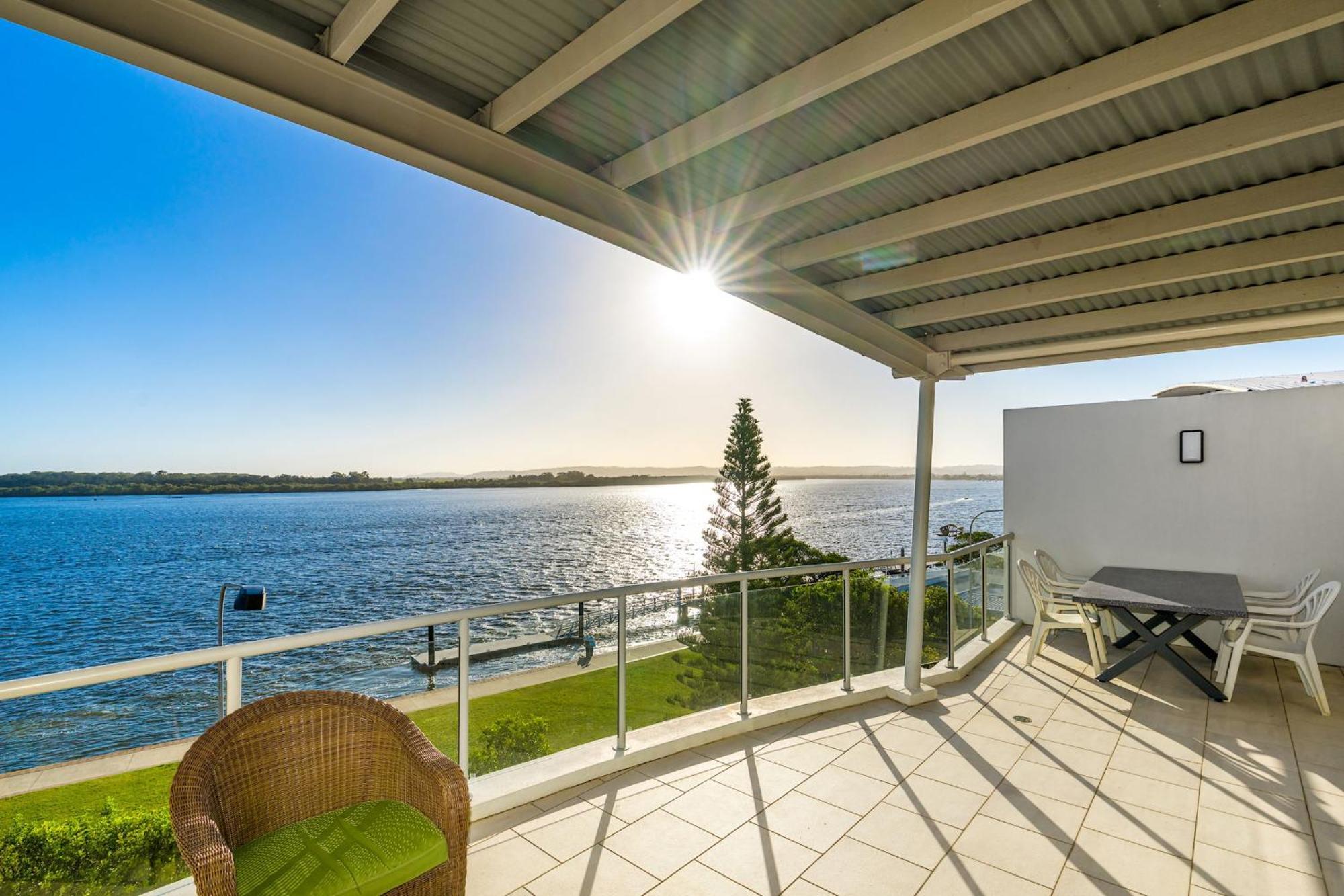 Riverside Holiday Apartments Балина Екстериор снимка